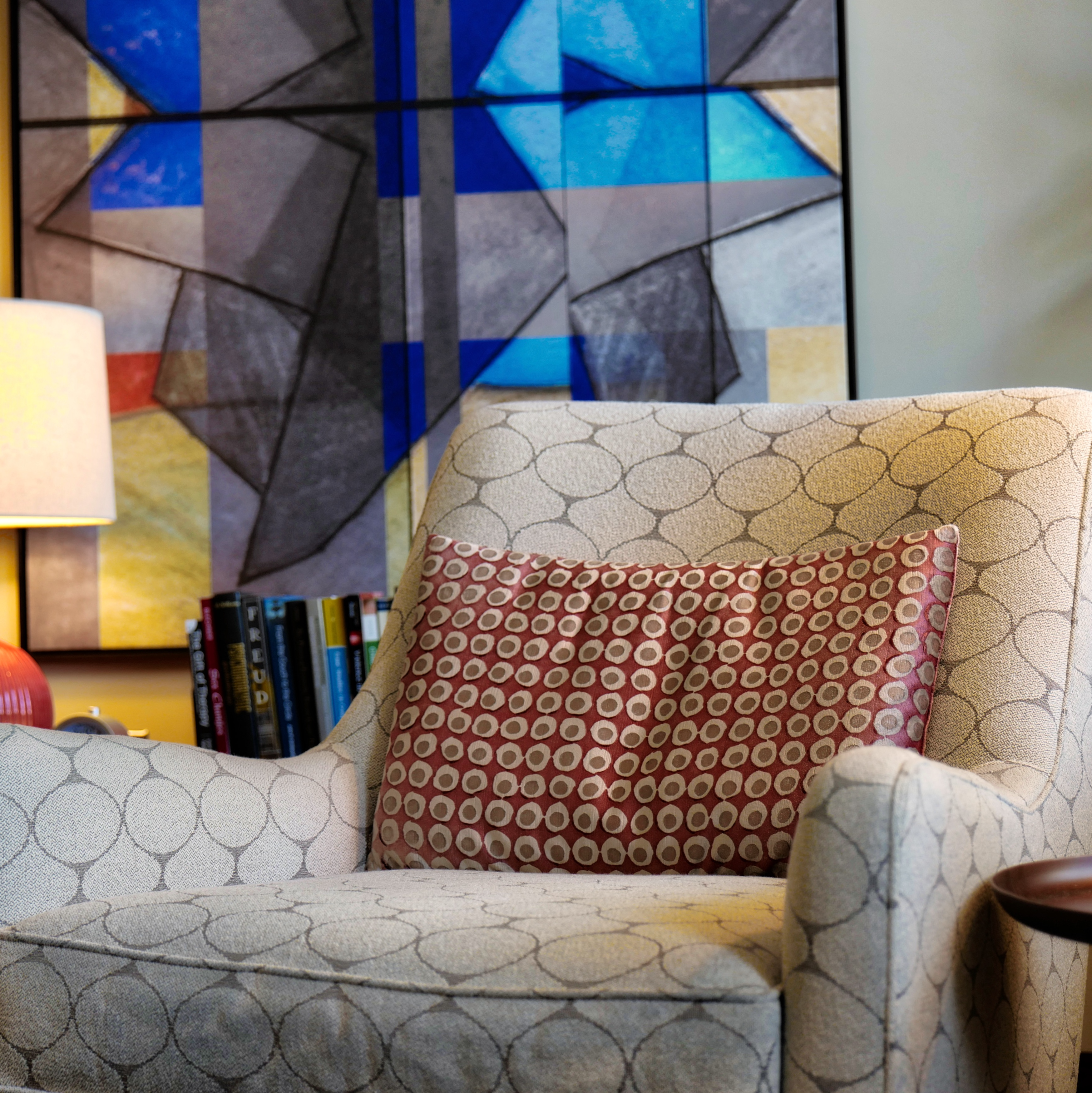 Therapy Group of DC therapy room with comfortable armchair